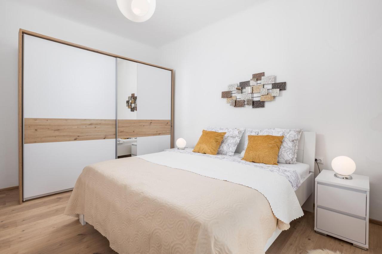 Apartment Carmen มาทุลยี ภายนอก รูปภาพ